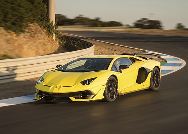 Фотошпалери Lamborghini yellow racing