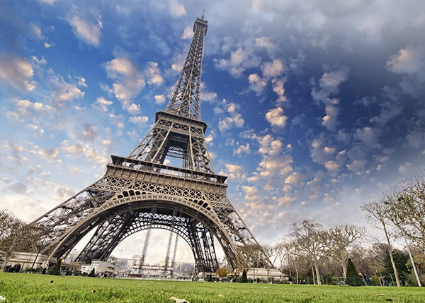 Фотообои Парижская башня